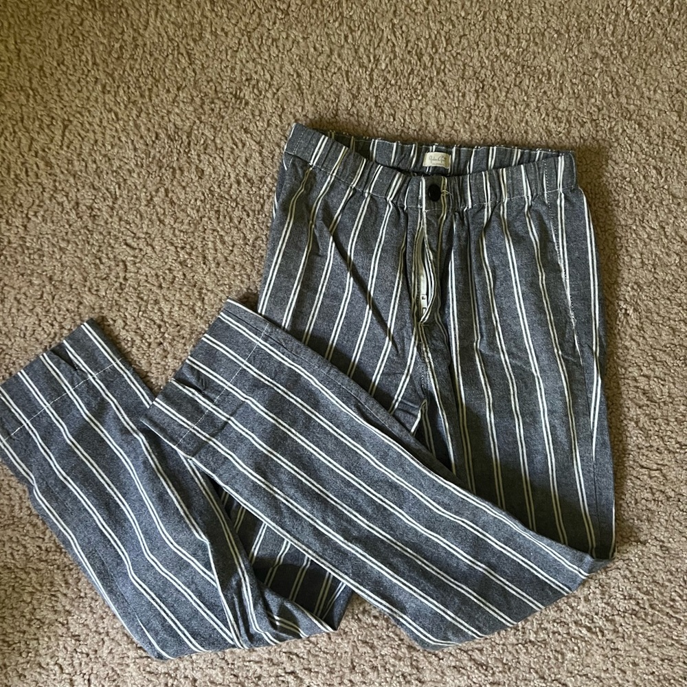 Brandy Melville John Galt Pants